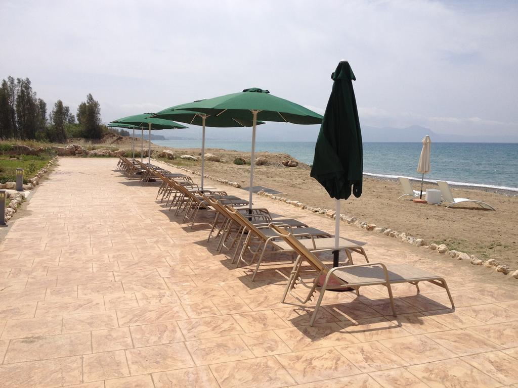 Villa Saraliana Sandy Beach Villas - Heated Pool - Jacuzzi - Private Beach Area Polis 客房 照片
